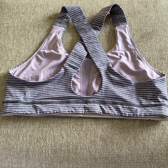 LULULEMON energy bra grey pink stripe wide strap sport 10 - Picture 2 of 4